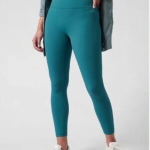 Athleta Transcend 7/8 Leggings
